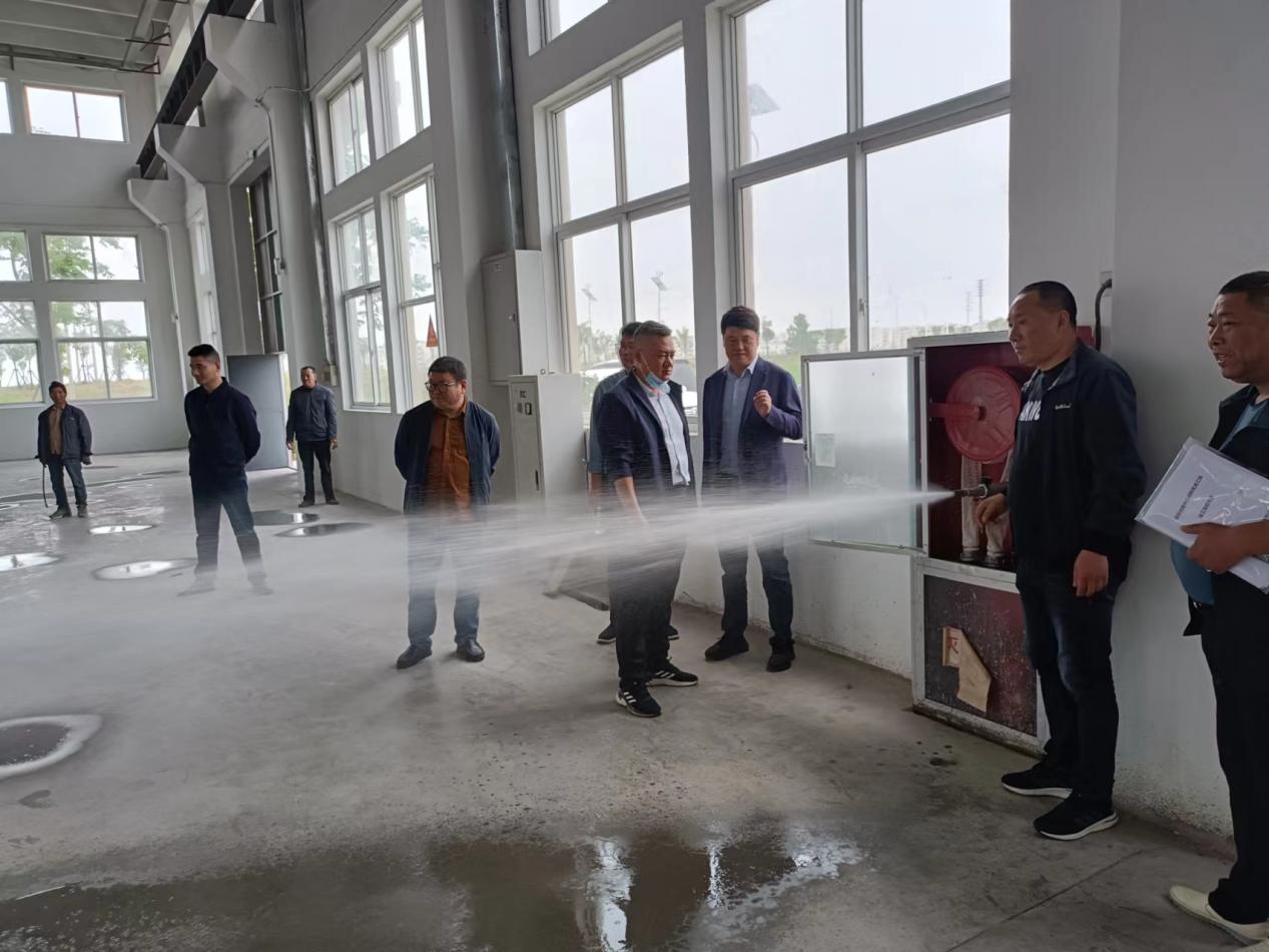 集團(tuán)開展灌東鄰里中心消防專項(xiàng)檢查1.jpg